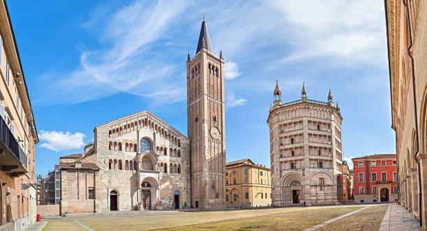 Palazzo Altavilla Deluxe 帕爾馬 外观 照片